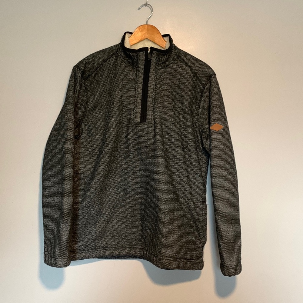 ORVIS pull over. Mens medium.